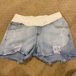 Maternity shorts